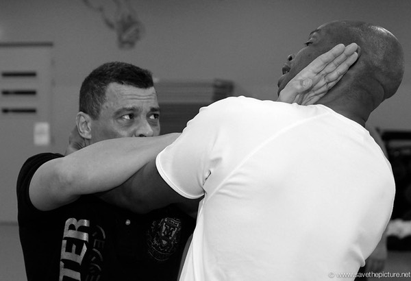 2themax self-defense, Apy Echteld