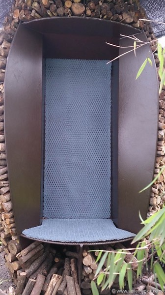 Droog magic mushroom meditation chair