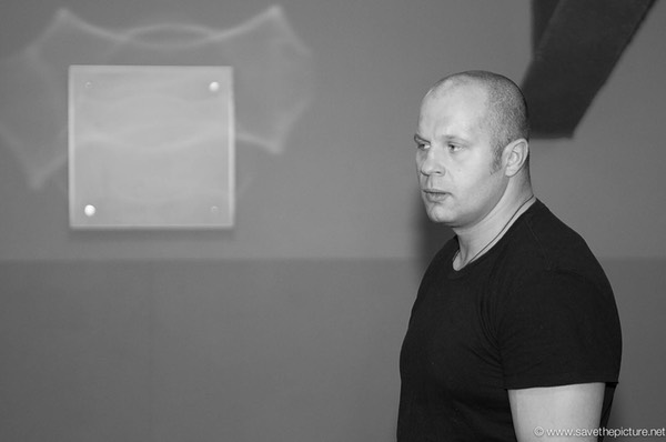 Fedor Emelianenko  observing