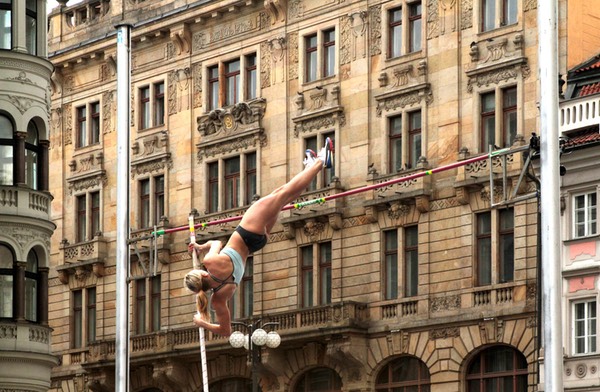 Long pole jump Prague