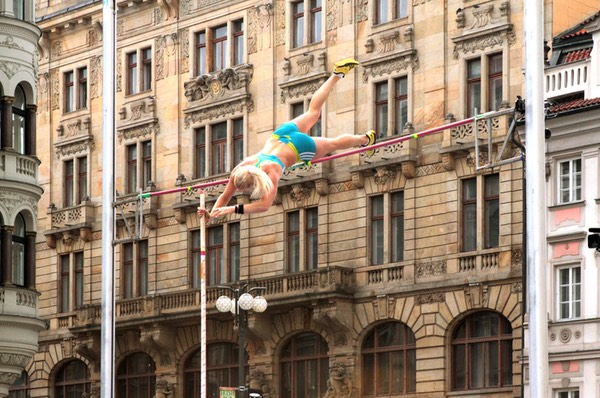 Long pole jump Prague