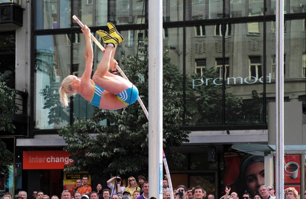 Long pole jump Prague