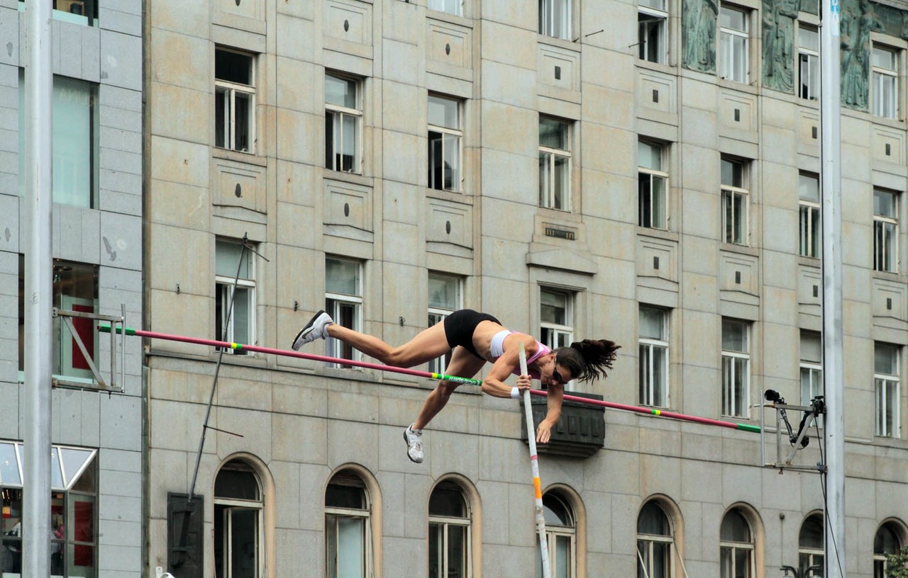 Long pole jump Prague