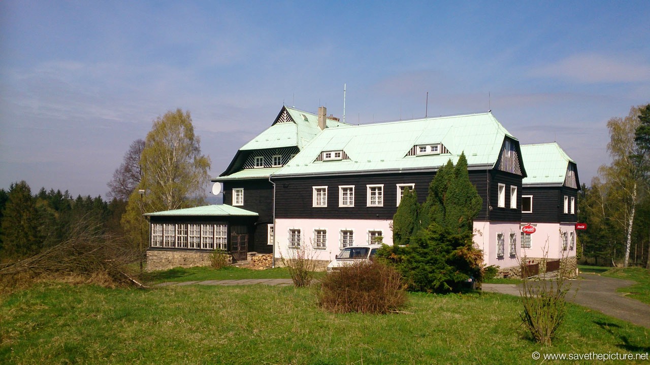 Hotel Zamecek from a distance