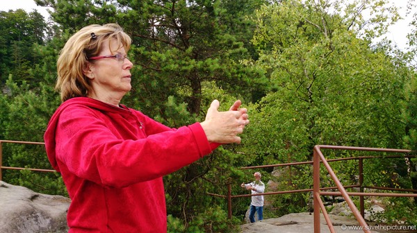 Taikiken Nadik standing on the pirat lookout