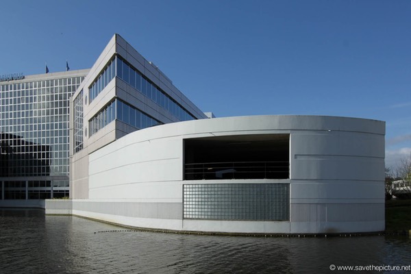 Transpolis Hoofddorp design garage